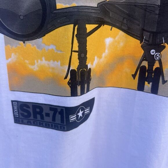 Vintage Lockheed SR-71 Blackbird Graphic Men’s T-shirt Size L NEW Without Tags - Picture 3 of 5